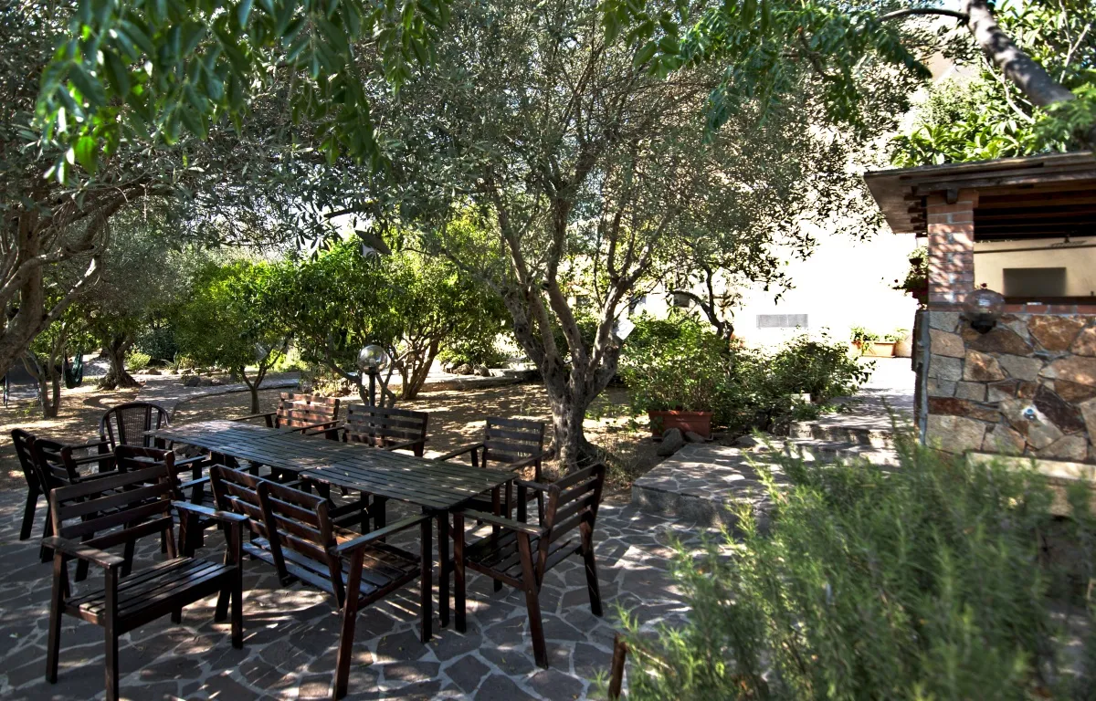 Area BBQ e spazi relax all'aperto